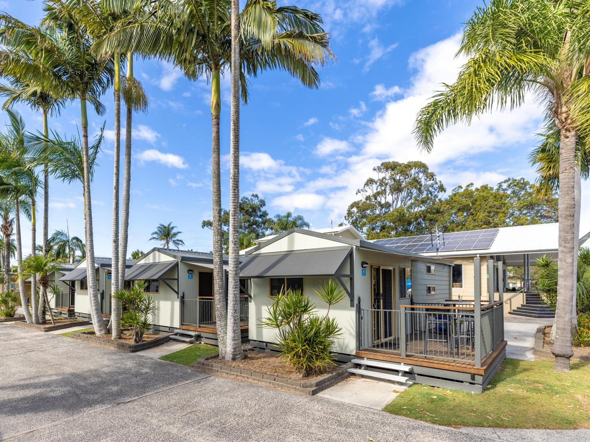 Nrma Blue Dolphin Yamba Holiday Resort Стая снимка